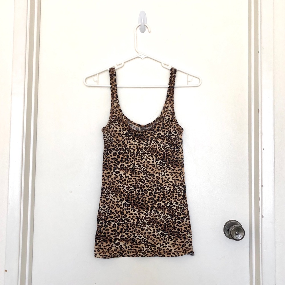 ⭐️5 for $25⭐️ Heart & Hips Cheetah Print Tank Top